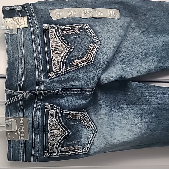 Vanity Sasha Curvy Boot Cut Jeans - Picture 5 of 7